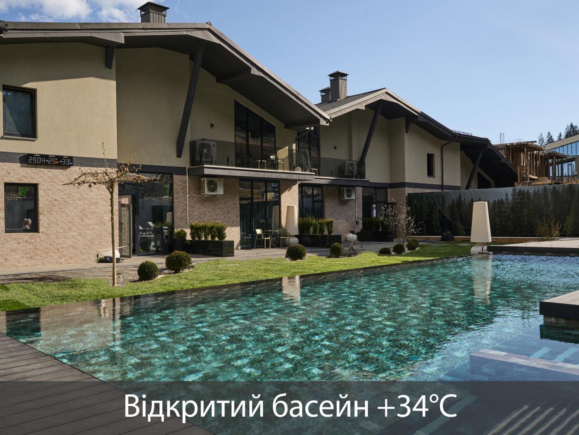 Twins Hotel & Spa บูโคเวล ภายนอก รูปภาพ